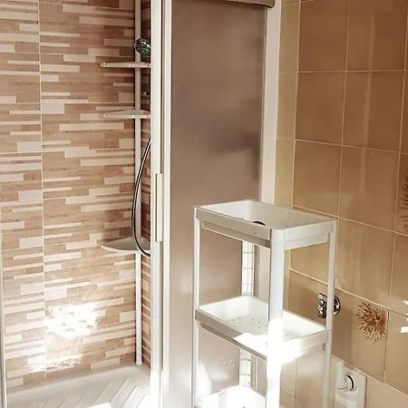 Camila Stresa, Italia 펜션